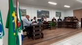 Vereador Leandro Hahn propõe espaço para o Lions Clube Mulher durante sessão da Câmara